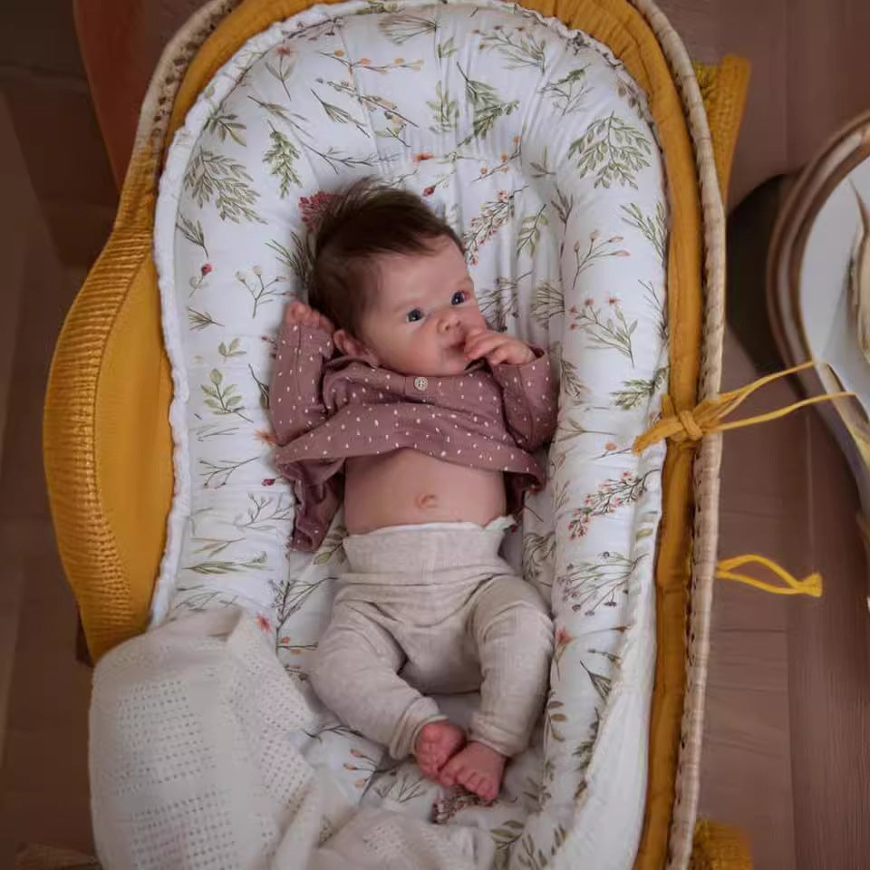 18 pollici Irma Occhi aperti Capelli corti Bambola Reborn Femmine-Bettie