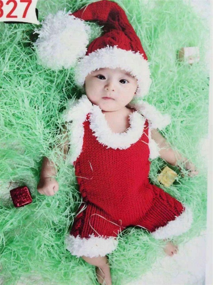 Knitted Christmas outfit for 20-24 inch dolls