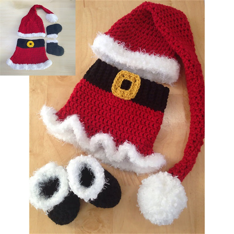 Knitted Christmas outfit for 20-24 inch dolls
