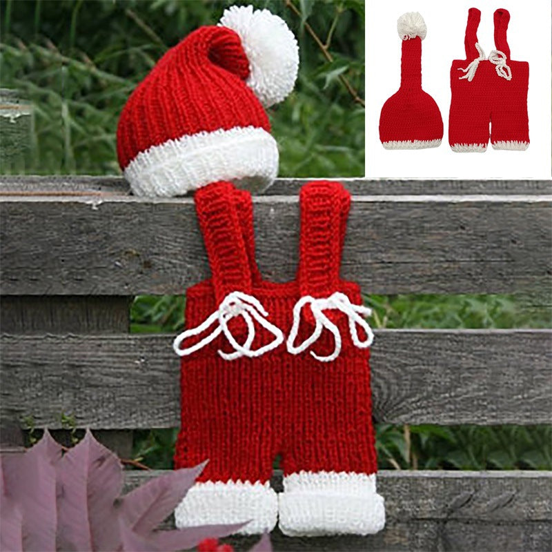 Knitted Christmas outfit for 20-24 inch dolls