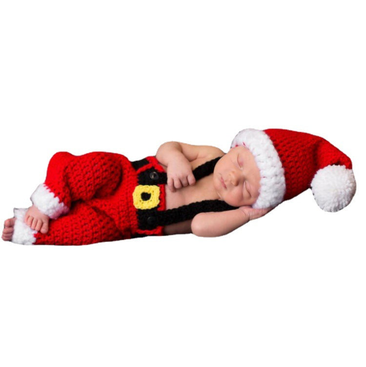 Knitted Christmas outfit for 20-24 inch dolls