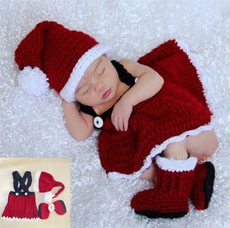 Knitted Christmas outfit for 20-24 inch dolls