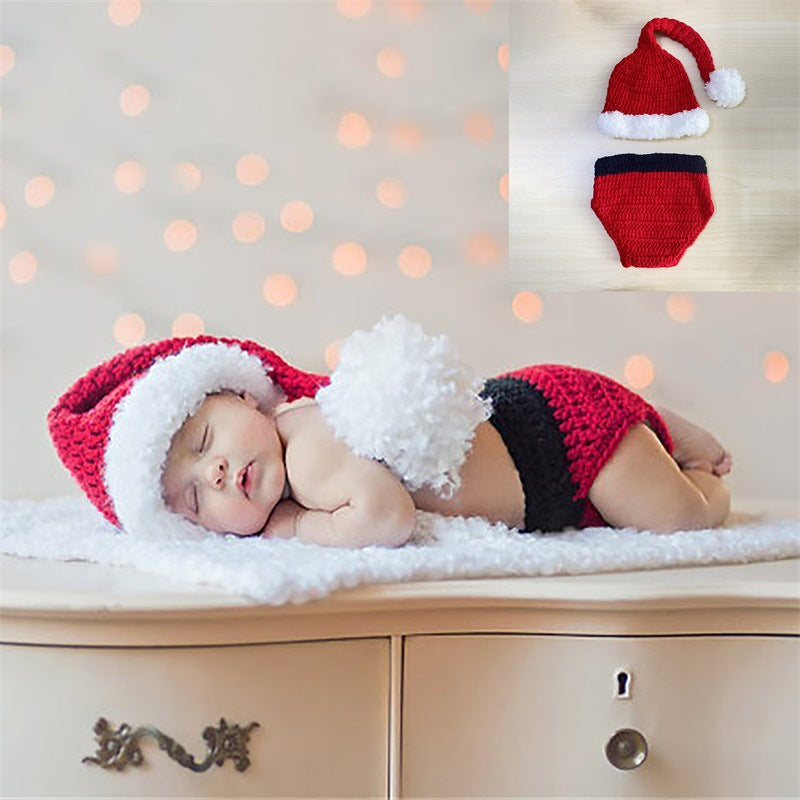 Knitted Christmas outfit for 20-24 inch dolls