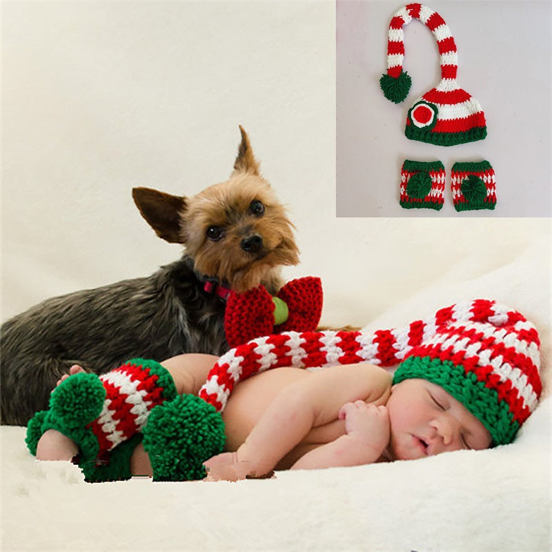 Knitted Christmas outfit for 20-24 inch dolls