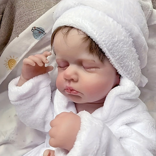 Bambola Reborn da 20 pollici con capelli corti che dorme in accappatoio-Loulou