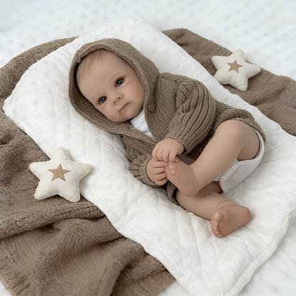 Bambina rinata Bettie realistica da 48 cm con occhi aperti e maglione marrone