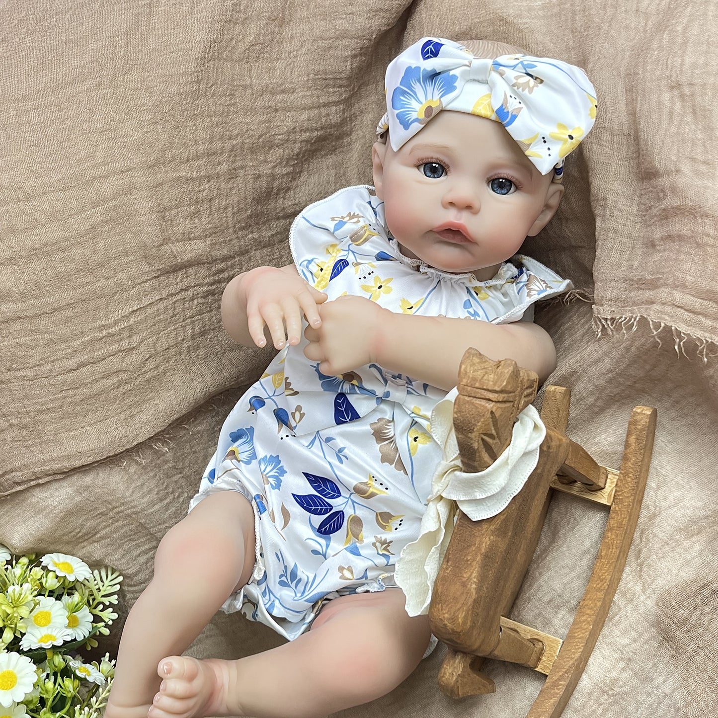 48cm Blue Eyes Reborn Dolls Girl In Floral Clothes-Meadow