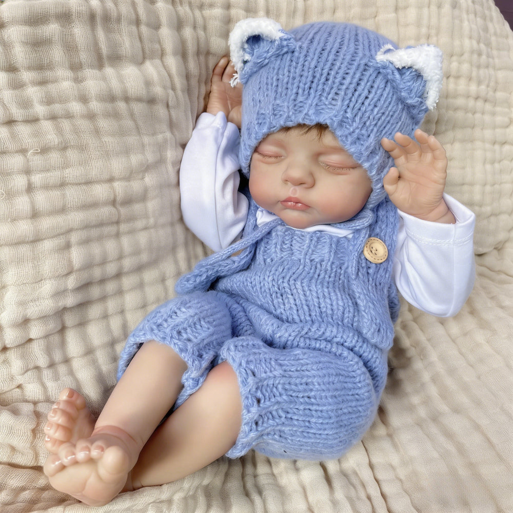 Bambola reborn Irys alta 19 pollici dipinta in 3D e addormentata con vestiti blu
