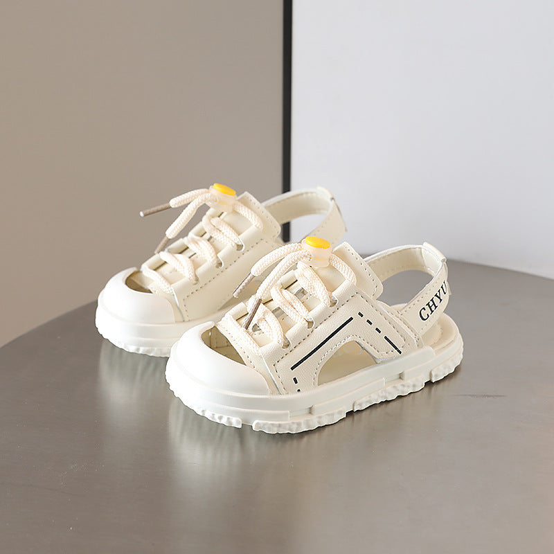 Children's beach sandals with closed toe and soft anti-kick bottom