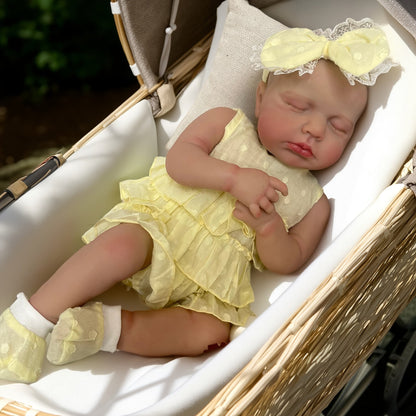 Bambola reborn Loulou da 20 pollici con pelle 3D occhi chiusi e vestito giallo