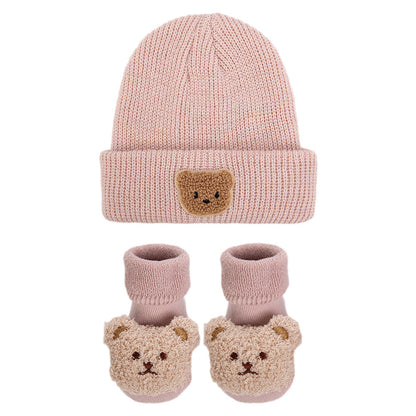 Set di 2 pezzi composto da cappello e calzini a maglia a forma di orsetto per bambole da 17 a 24 pollici
