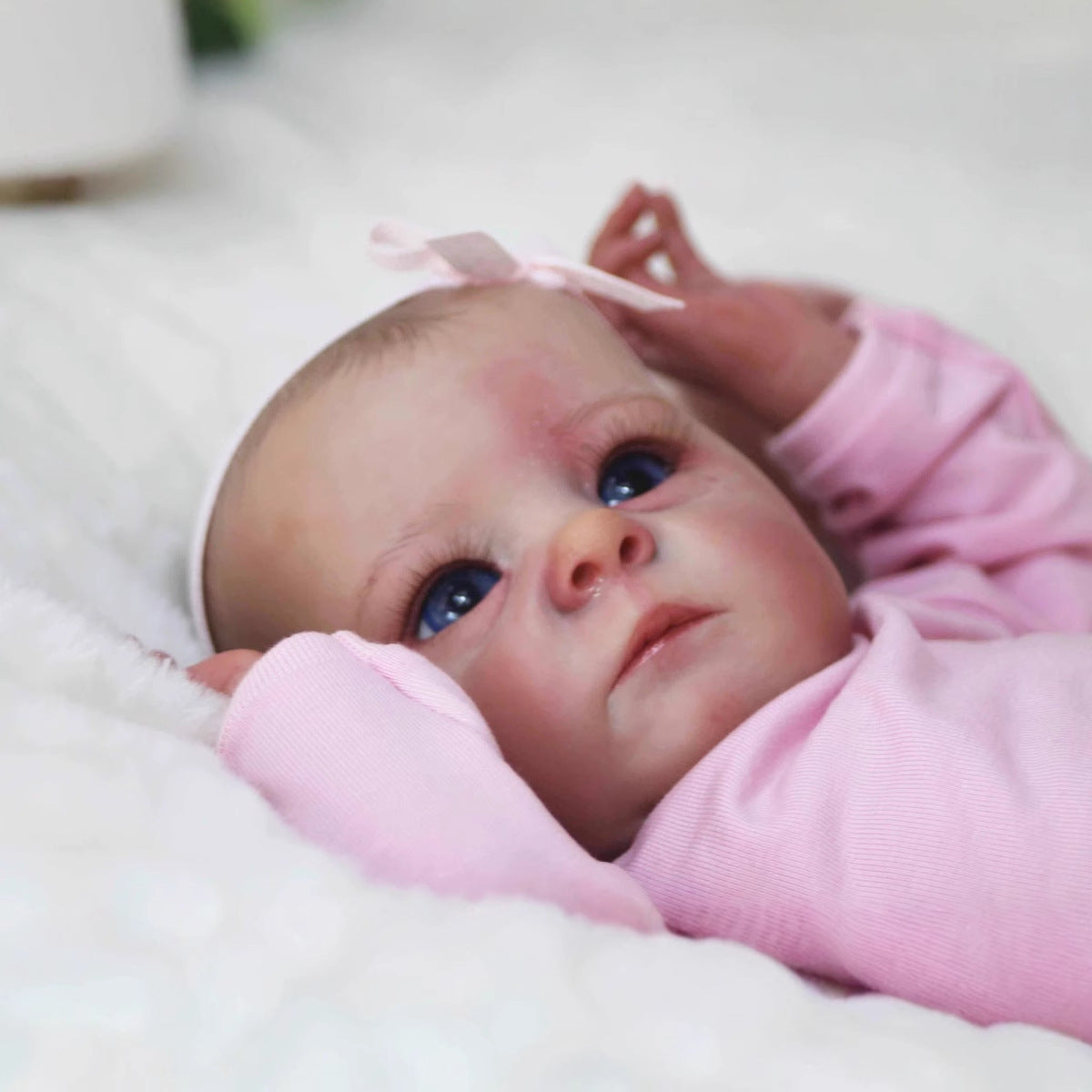 Bambola reborn realistica da 40 cm con occhi aperti Tink in abiti rosa