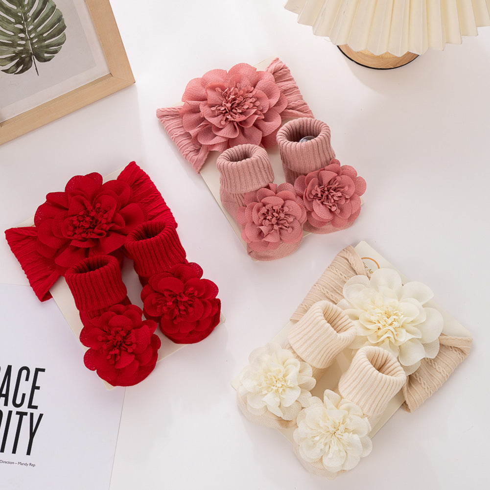 Set di 2 pezzi composto da fascia per capelli floreale in chiffon e calzini per bambole da 17 a 24 pollici