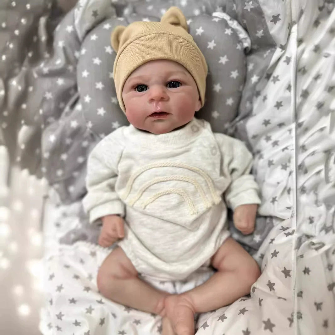 Reborn Baby da 19 pollici occhi aperti corpo morbido in abiti grigi - Elijah
