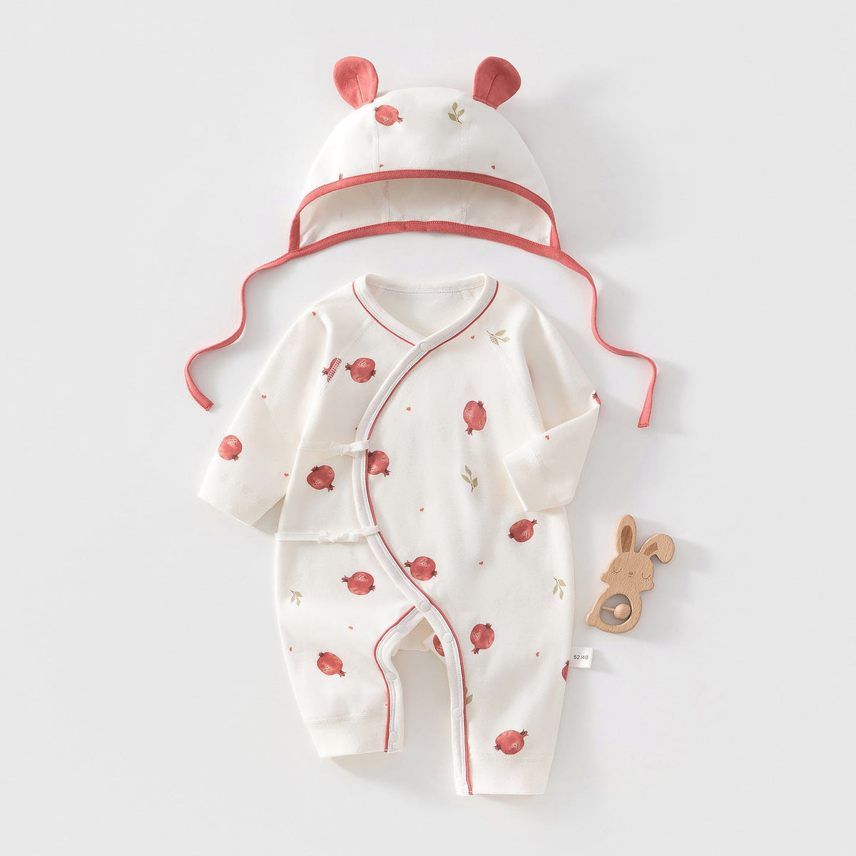 Completo due pezzi composto da body e cappellino in cotone stampato per bambole reborn da 45 a 55 cm