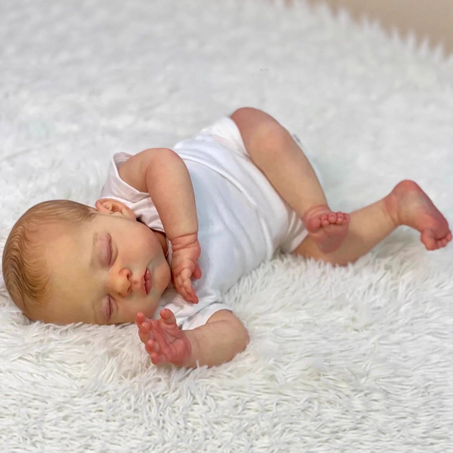 Bambola Reborn Irys da 20 pollici corpo morbido e realistico occhi chiusi