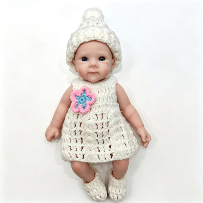 Bambola Reborn femminile Bettie in silicone pieno (30 cm) con completo in maglia bianco