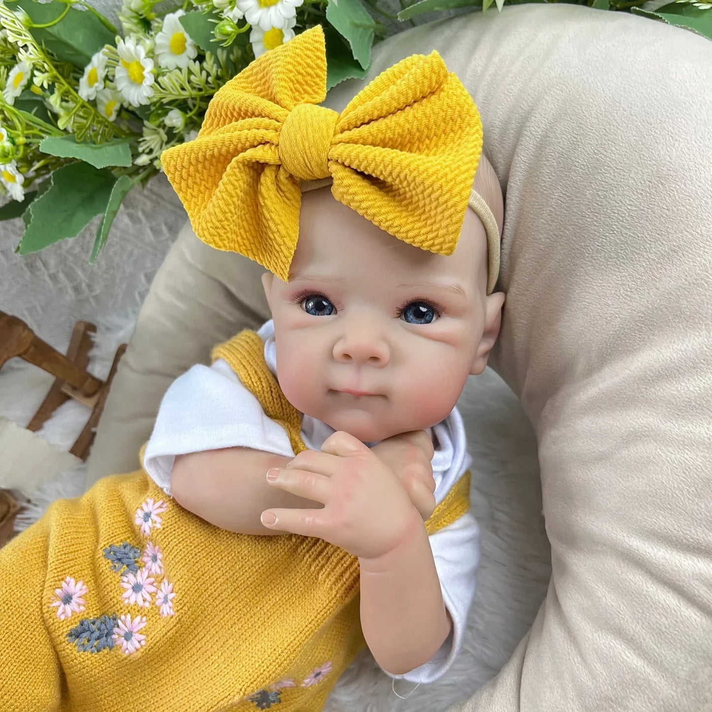 48cm Lifelike Blue Eyes Vinyl Body Bettie Reborn Baby Girl In Yellow Knitted Outfits