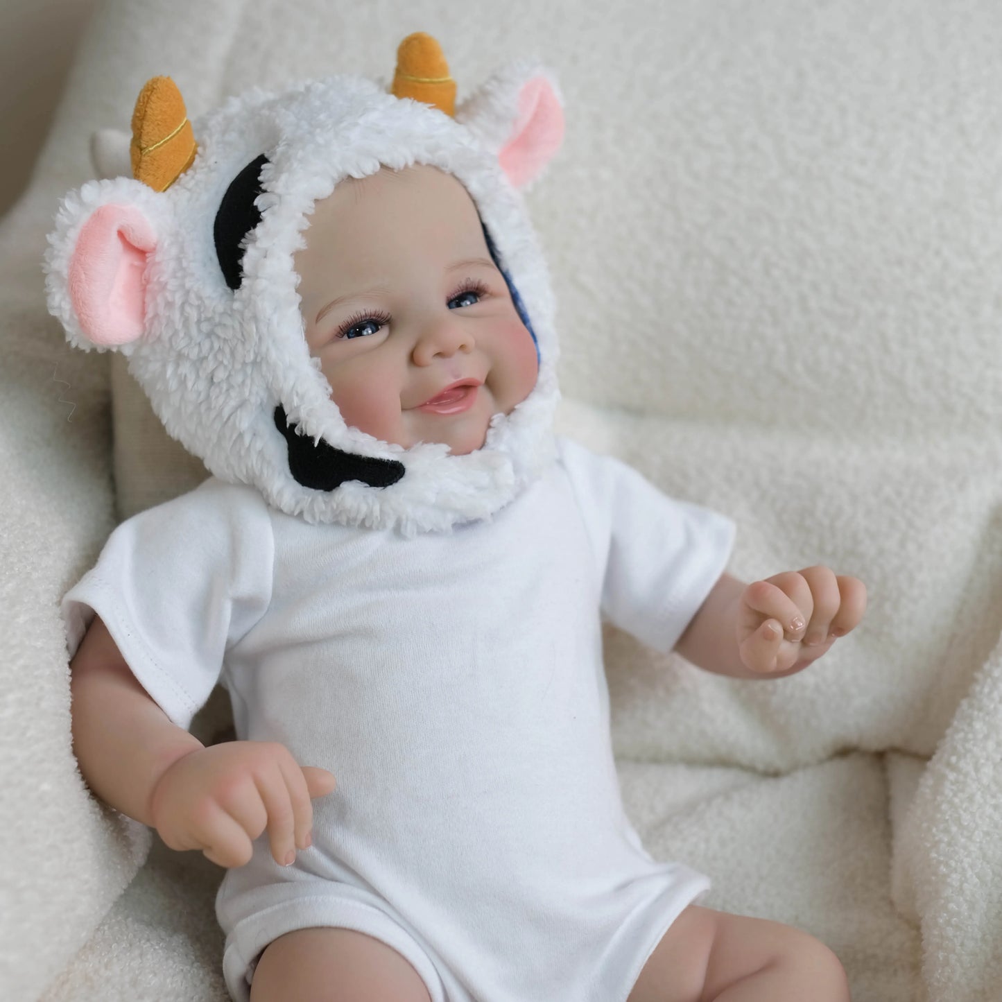 19 inches Open Eyes Vivienne Reborn Dolls In White Clothes