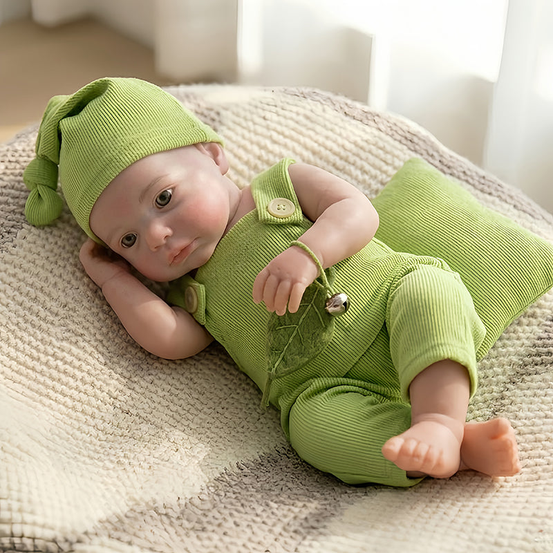 Bambola Reborn femmina Loulou in silicone (corpo intero) da 18 pollici (occhi aperti) con completino verde
